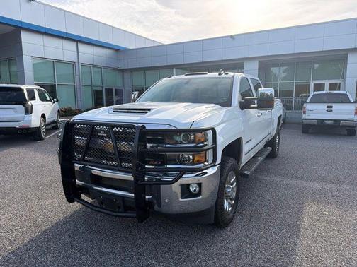 Summit White 2019 Chevrolet Silverado 2500 LTZ