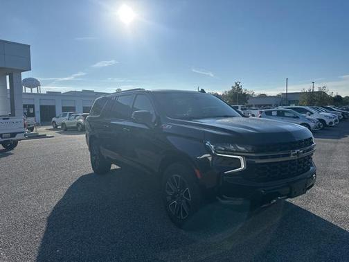 2022 Chevrolet Suburban 4WD Z71