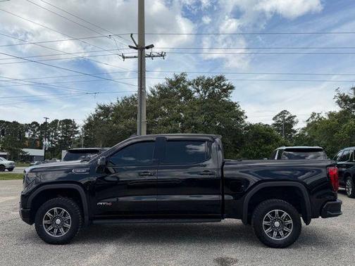Onyx Black 2024 GMC Sierra 1500 AT4