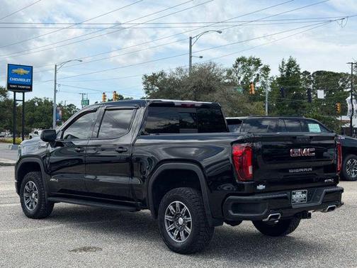 Onyx Black 2024 GMC Sierra 1500 AT4