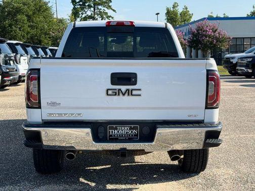 Summit White 2018 GMC Sierra 1500 SLT