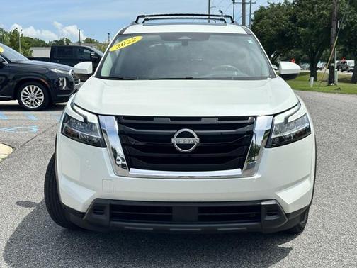2022 Nissan Pathfinder SV 4WD