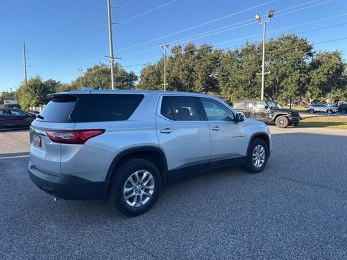 2021 Chevrolet Traverse LS
