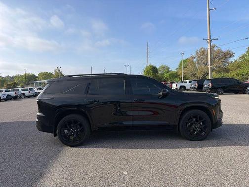 Mosaic Black Metallic 2026 Chevrolet Traverse RS