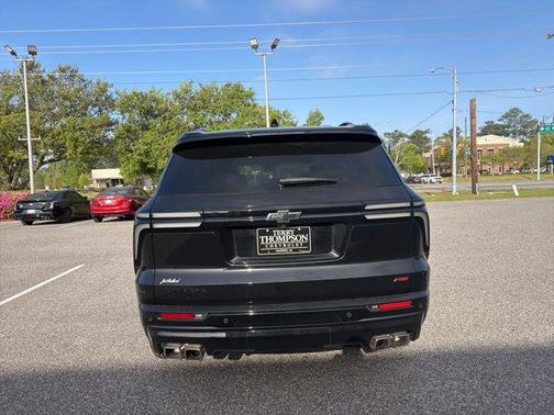 Mosaic Black Metallic 2026 Chevrolet Traverse RS