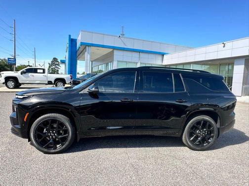 Mosaic Black Metallic 2026 Chevrolet Traverse RS