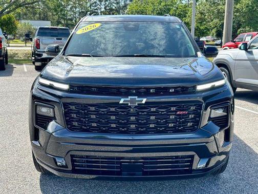 Mosaic Black Metallic 2026 Chevrolet Traverse RS