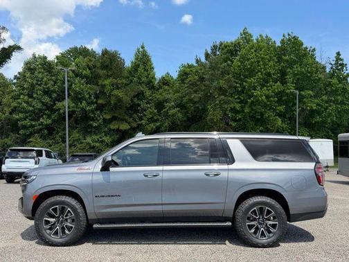 Satin Steel Metallic 2021 Chevrolet Suburban 4WD Z71