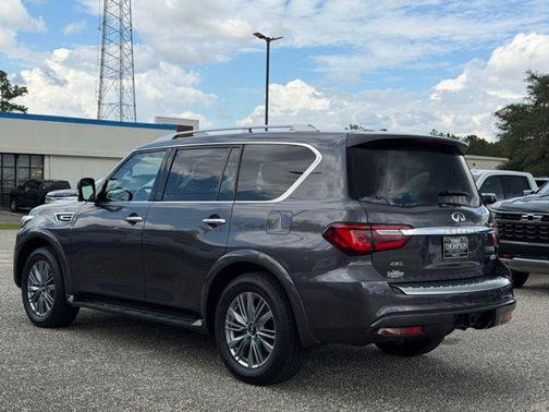 Anthracite Gray 2024 INFINITI QX80 Luxe