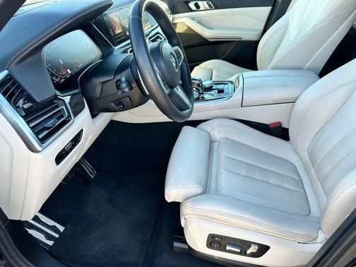 2022 BMW X5 sDrive40i