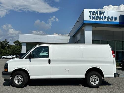 2022 GMC Savana 2500 Work Van
