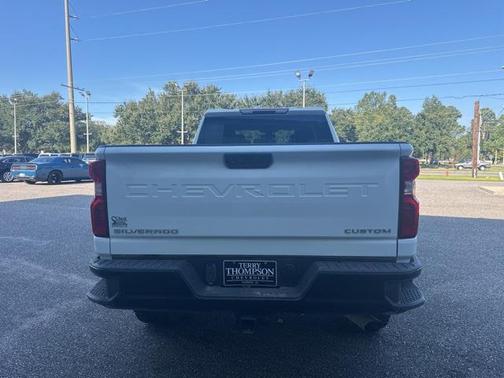 2022 Chevrolet Silverado 2500 Custom