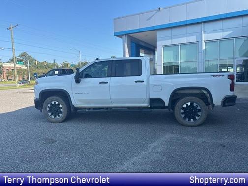 2022 Chevrolet Silverado 2500 Custom