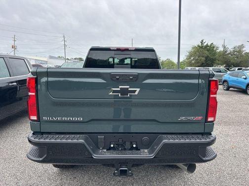 Cypress Gray 2026 Chevrolet Silverado 2500 Crew Cab, Standard Bed, XR2, 4WD