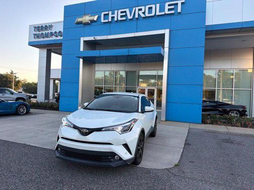 Blizzard Pearl 2019 Toyota C-HR Limited