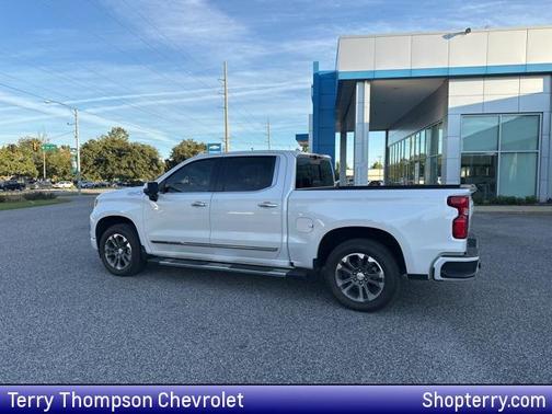 2022 Chevrolet Silverado 1500 High Country