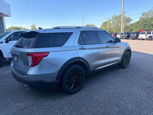 ICONIC SILVER METALLIC 2021 Ford Explorer Limited