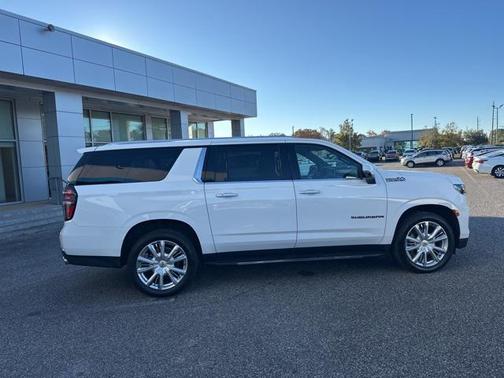 2021 Chevrolet Suburban 2WD High Country