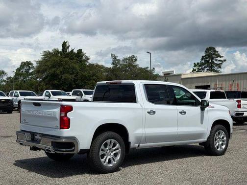 Polar White Tricoat 2026 Chevrolet Silverado 1500 LTZ