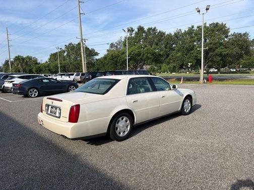 White Diamond 2002 Cadillac DeVille Base