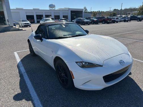 2019 Mazda MX-5 Miata Sport
