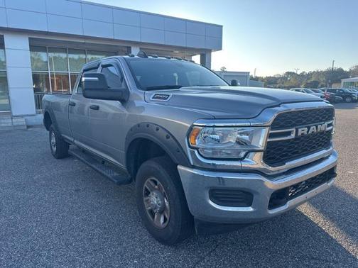 2024 RAM 2500 Tradesman Crew Cab 4x4 8' Box