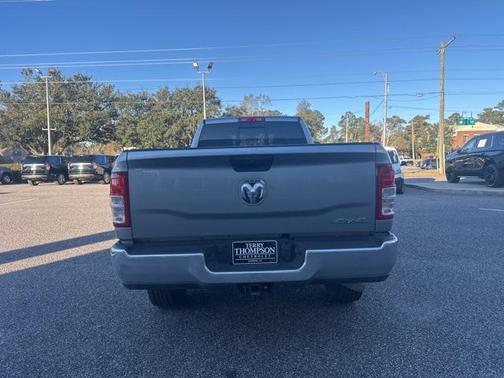 2024 RAM 2500 Tradesman Crew Cab 4x4 8' Box