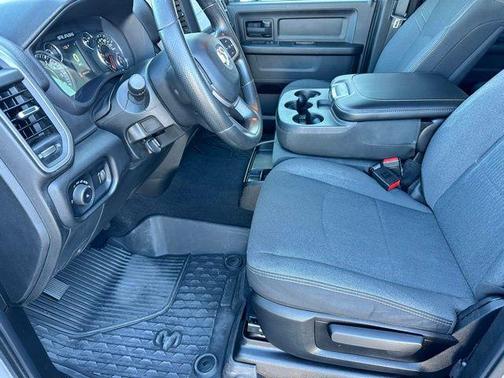 2024 RAM 2500 Tradesman Crew Cab 4x4 8' Box