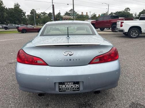 2010 INFINITI G37 Base
