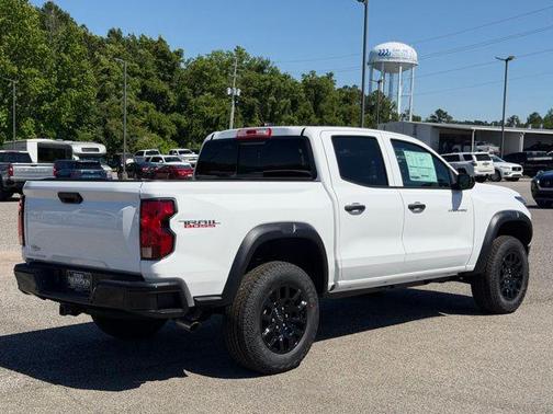 Summit White 2026 Chevrolet Colorado Trail Boss