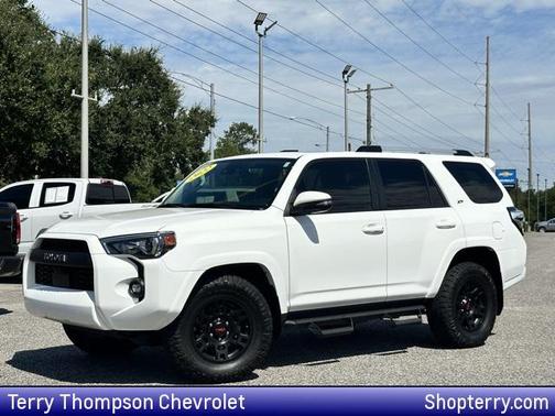 2022 Toyota 4Runner SR5 Premium
