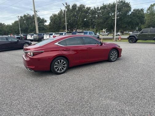 2022 Lexus ES 350 Base