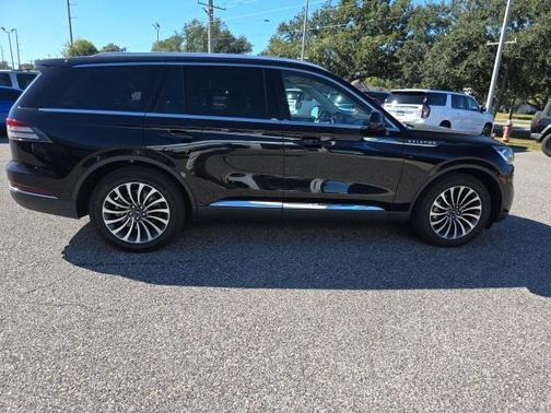 2022 Lincoln Aviator Standard