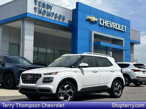 2023 Hyundai VENUE SEL