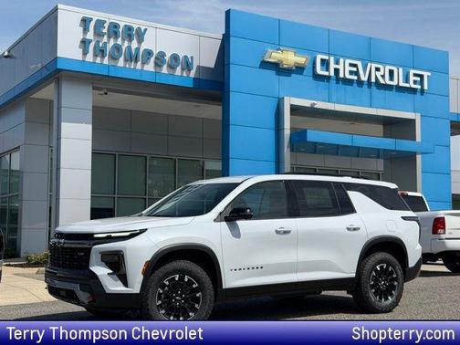 Polar White Tricoat 2026 Chevrolet Traverse AWD Z71