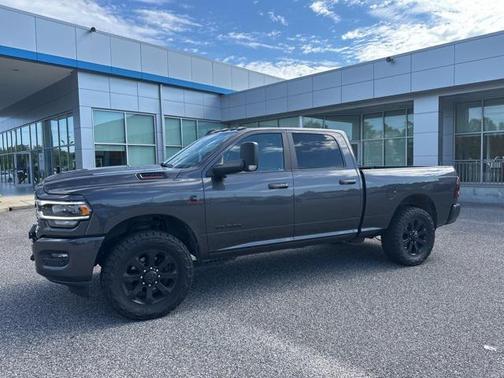 2021 RAM 2500 Big Horn Crew Cab 4x4 6'4' Box