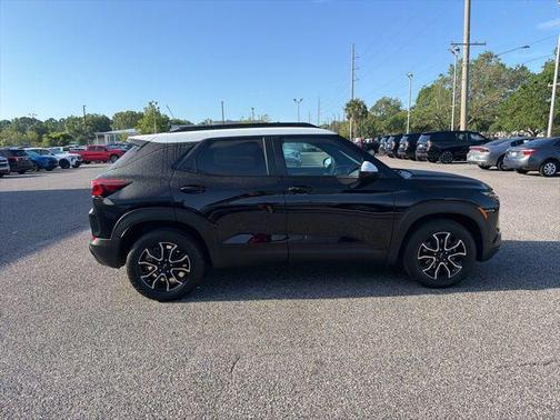 Mosaic Black Metallic 2024 Chevrolet Trailblazer ACTIV