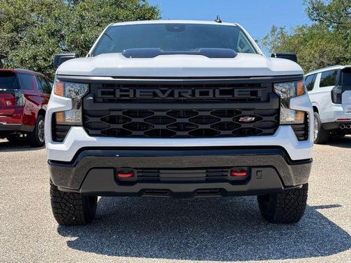 Summit White 2026 Chevrolet Silverado 1500 Custom Trail Boss