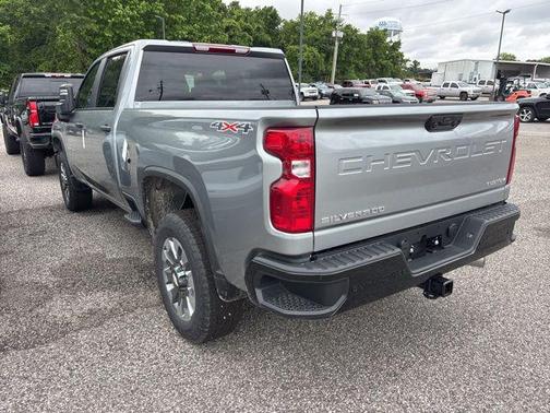 Sterling Gray Metallic 2026 Chevrolet Silverado 2500 Custom