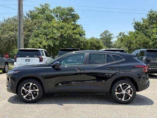 Mosaic Black Metallic 2026 Chevrolet Trax FWD 1RS