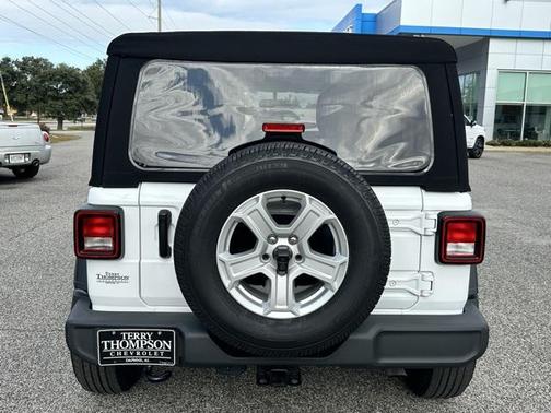 2022 Jeep Wrangler Sport S