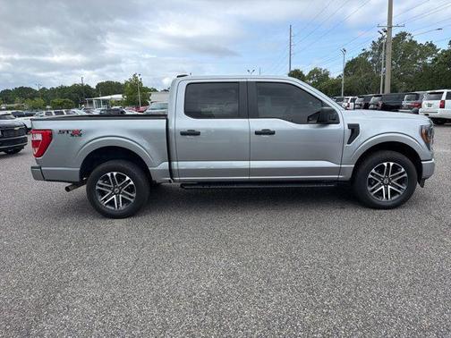 ICONIC SILVER METALLIC 2023 Ford F-150 XL