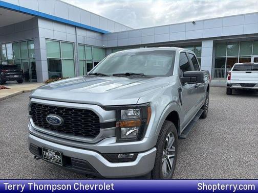 ICONIC SILVER METALLIC 2023 Ford F-150 XL