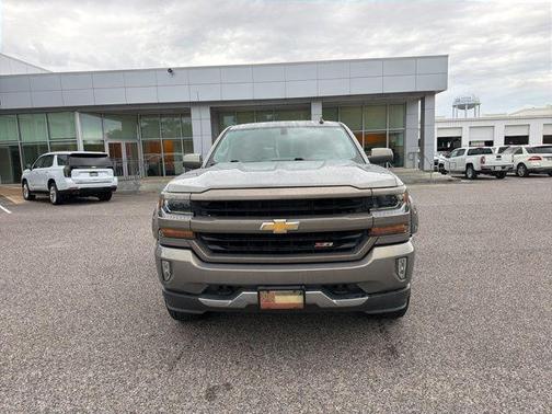 Pepperdust Metallic 2017 Chevrolet Silverado 1500 2LT