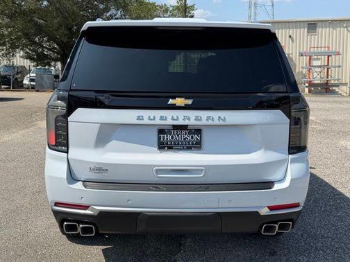 Polar White Tricoat 2026 Chevrolet Suburban High Country, RWD