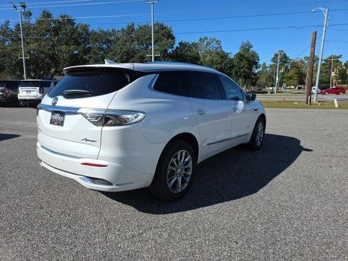 2023 Buick Enclave Avenir FWD