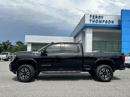 2022 GMC Sierra 2500 AT4