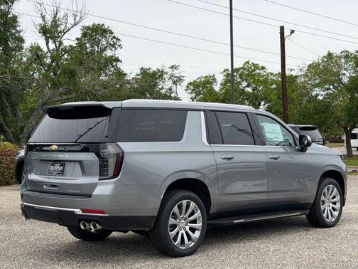 Sterling Gray Metallic 2026 Chevrolet Suburban Premier