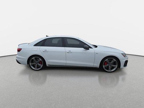 2023 Audi A4 45 S line Premium Plus