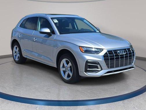 Florett Silver Metallic 2023 Audi Q5 40 Premium